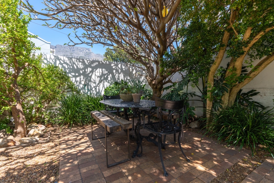 3 Bedroom Property for Sale in Gardens Western Cape